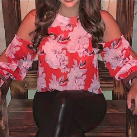 VICI SHEER FLOWER TOP - Picture 7 of 7